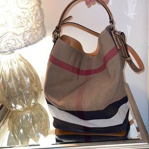 Burberry Ashby Medium bag with pochette, strap and dust bag!